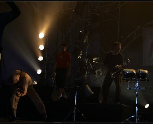 Nomades &amp; Skaetera &#8211; Solidays 2004