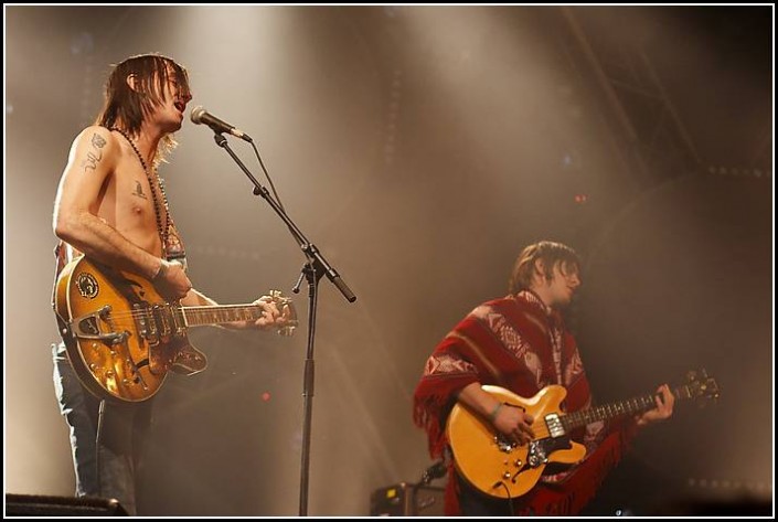 The Brian Jonestown Massacre &#8211; Les Trans 2005