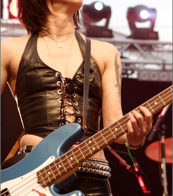 54 Nude Honeys &#8211; Festival Garorock 2006