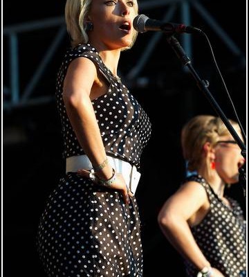 The Pipettes &#8211; La Route du Rock 2006