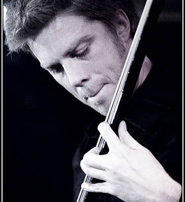 kyle eastwood &#8211; New Morning (Paris)