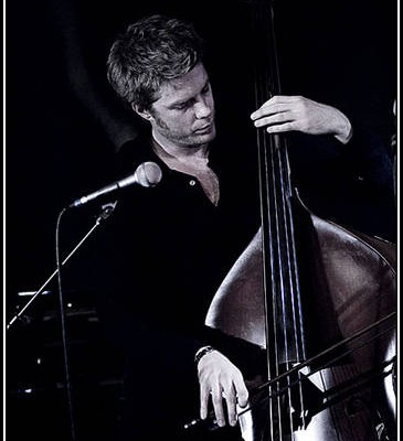 kyle eastwood &#8211; New Morning (Paris)