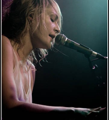 Emily Haines &#8211; Maroquinerie (Paris)