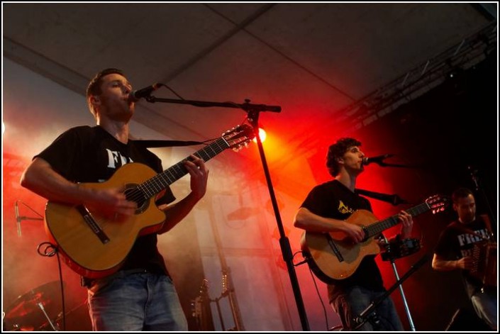 Les ptits yeux &#8211; Festival Le Vieux Mur 2008