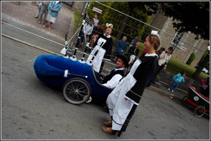 Le defile du dimanche &#8211; Festival Terre Neuvas (Bobital) 2008