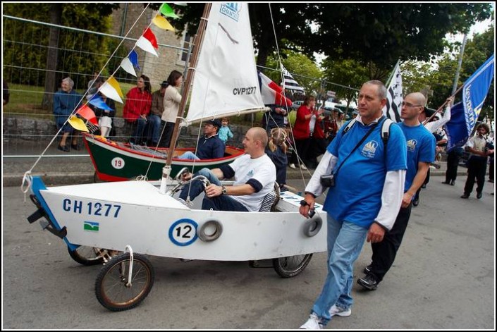 Le defile du dimanche &#8211; Festival Terre Neuvas (Bobital) 2008