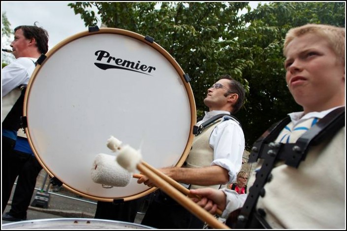 Le defile du dimanche &#8211; Festival Terre Neuvas (Bobital) 2008