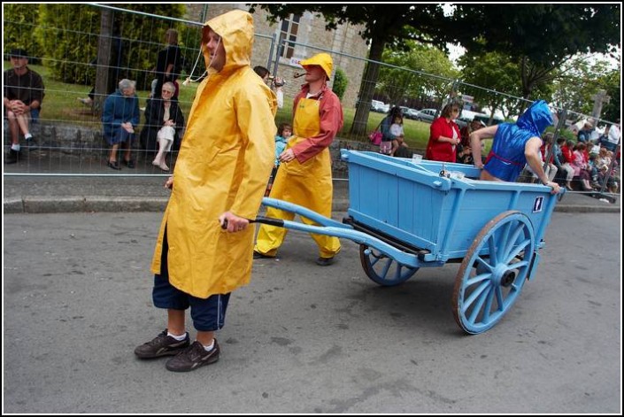 Le defile du dimanche &#8211; Festival Terre Neuvas (Bobital) 2008