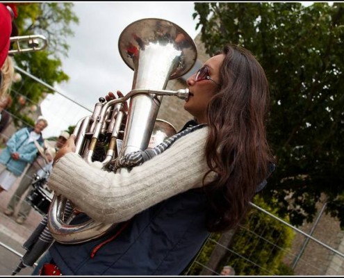 Le defile du dimanche &#8211; Festival Terre Neuvas (Bobital) 2008