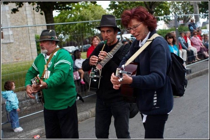 Le defile du dimanche &#8211; Festival Terre Neuvas (Bobital) 2008