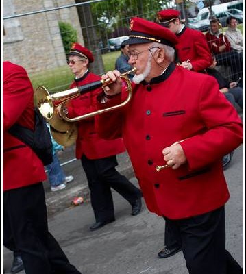 Le defile du dimanche &#8211; Festival Terre Neuvas (Bobital) 2008