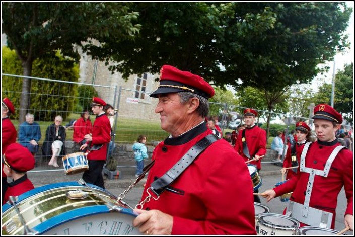 Le defile du dimanche &#8211; Festival Terre Neuvas (Bobital) 2008