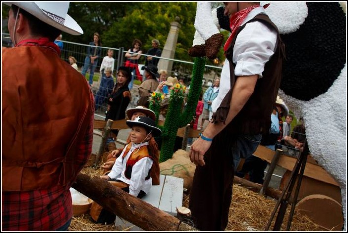 Le defile du dimanche &#8211; Festival Terre Neuvas (Bobital) 2008