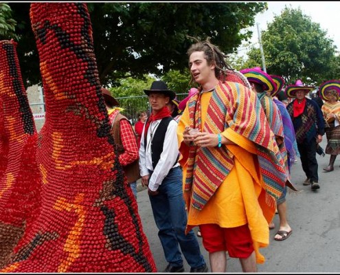 Le defile du dimanche &#8211; Festival Terre Neuvas (Bobital) 2008