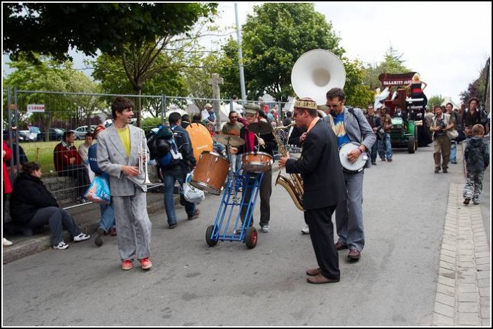 Le defile du dimanche &#8211; Festival Terre Neuvas (Bobital) 2008