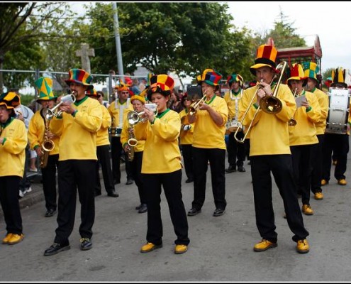 Le defile du dimanche &#8211; Festival Terre Neuvas (Bobital) 2008