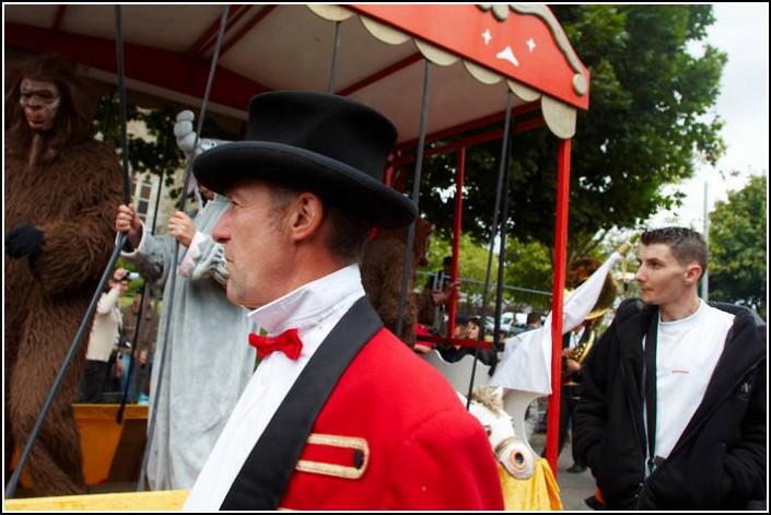 Le defile du dimanche &#8211; Festival Terre Neuvas (Bobital) 2008