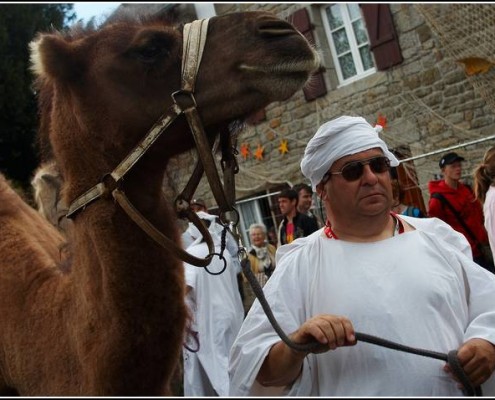 Le defile du dimanche &#8211; Festival Terre Neuvas (Bobital) 2008