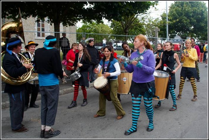 Le defile du dimanche &#8211; Festival Terre Neuvas (Bobital) 2008