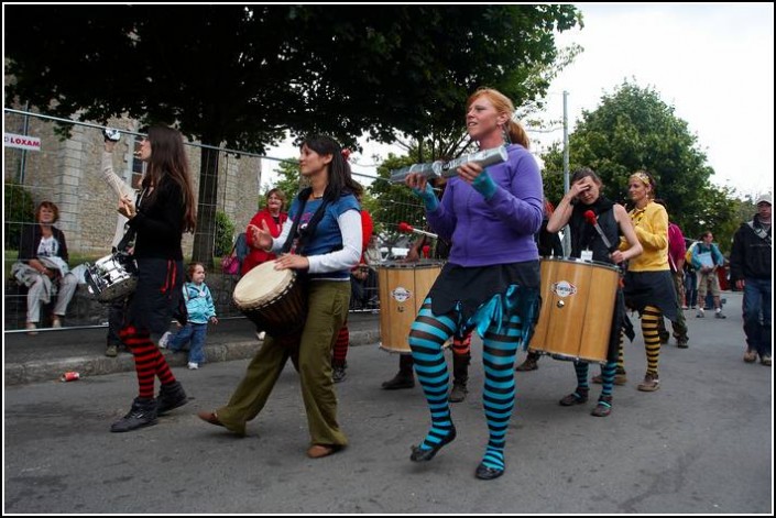 Le defile du dimanche &#8211; Festival Terre Neuvas (Bobital) 2008