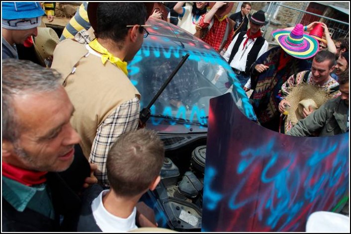 Le defile du dimanche &#8211; Festival Terre Neuvas (Bobital) 2008