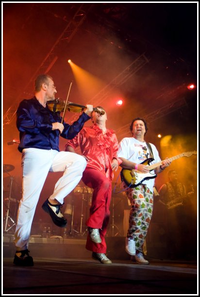 Emir Kusturica and The No Smoking Orchestra &#8211; Festival