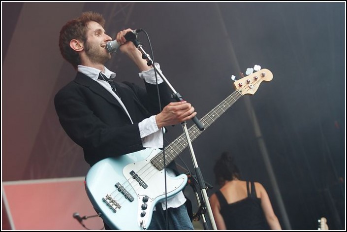 The bird is yellow &#8211; Festival des Vieilles Charrues 2009