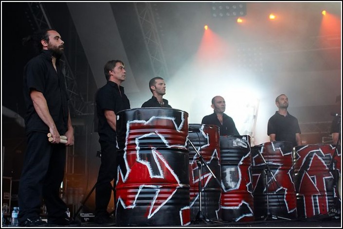 Les Tambours du Bronx &#8211; Festival des Vieilles Charrues 2009