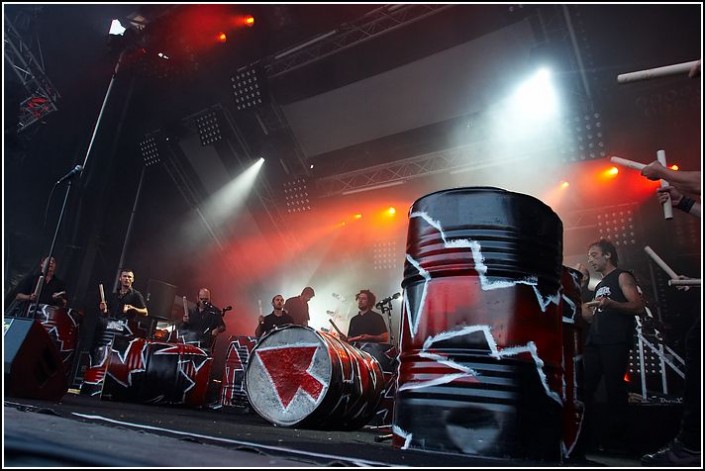 Les Tambours du Bronx &#8211; Festival des Vieilles Charrues 2009