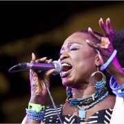 Ebony Bones &#8211; Festival Indetendances 2009 (Paris)