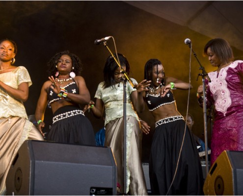 Oumou Sangare &#8211; Festival Indetendances 2009 (Paris)