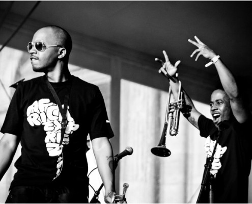 The Hypnotic Brass Ensemble &#8211; Festival Indetendances 2009 (Paris)