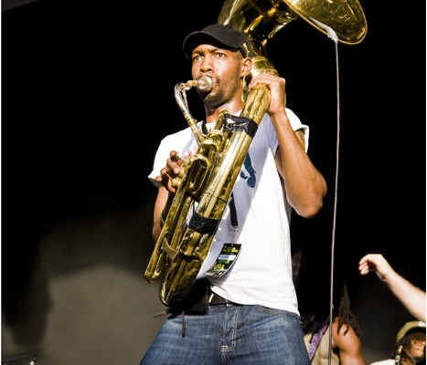 The Hypnotic Brass Ensemble &#8211; Festival Indetendances 2009 (Paris)