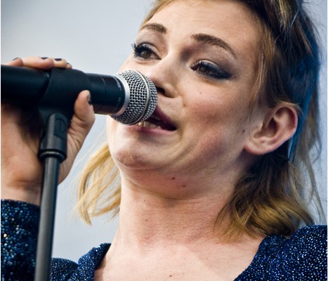 Uffie &#8211; FNAC Indetendances 2010 (Paris)