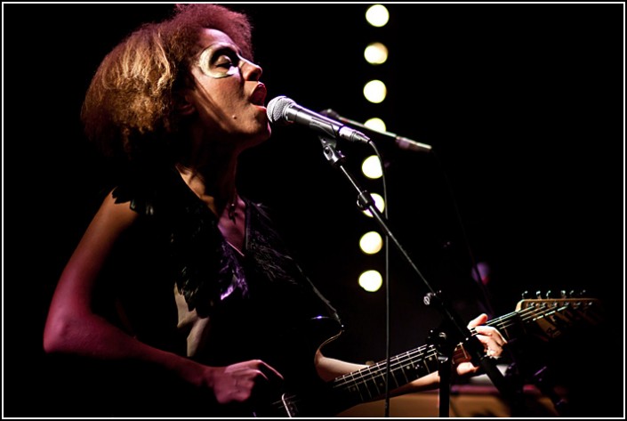 Martina Topley Bird &#8211; Le Fil (Saint Etienne)