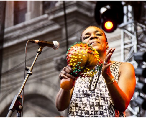 Mamani Keita &#8211; Festival FnacLive 2011 (Paris)