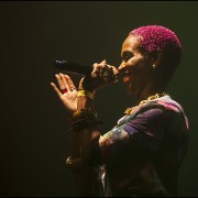 Leonie Pernet &#8211; Festival Les Femmes s&#8217;en mèlent 2014 (Paris)