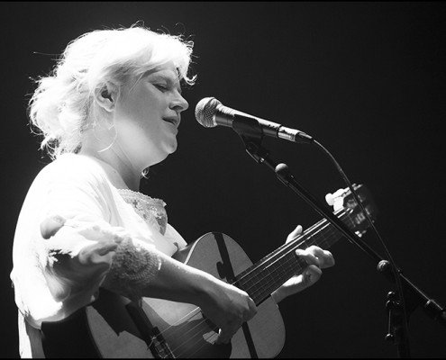 Olof Arnalds &#8211; Festival Les Femmes s&#8217;en mèlent 2014 (Paris)