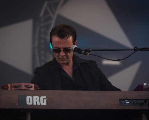 The Red goes black &#8211; Festival des Vieilles Charrues 2014