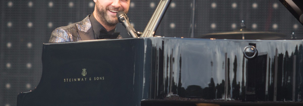 Pierre Lapointe &#8211; Festival des Vieilles Charrues 2015